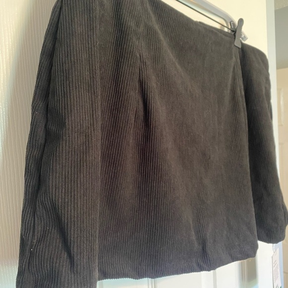HALARA Black Corduroy Skirt - Picture 3 of 6